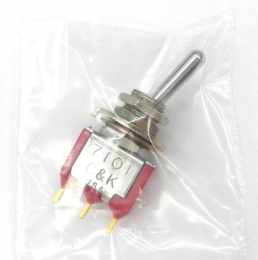C & K 7101 TOGGLE SWITCH 2 POSITION SPDT ROUND LEVER ON-ON 5A 115 VAC 