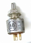 New A-B 500K Audio (Log)  Taper 1/4" Bushing 1/8" Shaft Potentiometer